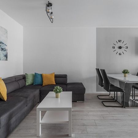 Apartmán Ceyrat Flat Oradea Exteriér fotografie
